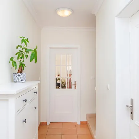 Apartment B85 - Seasun Step In Da Rocha