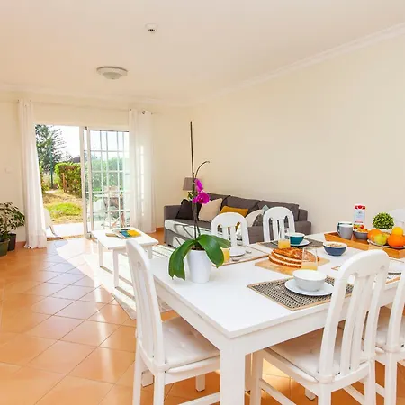 B85 - Seasun Step In Da Rocha Appartement *