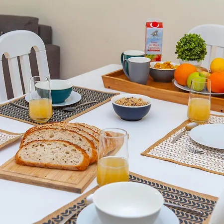 B85 - Seasun Step In Da Rocha Апартаменты *