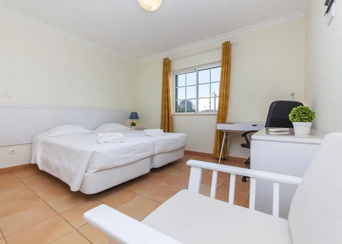 B85 - Seasun Step In Da Rocha Apartment *