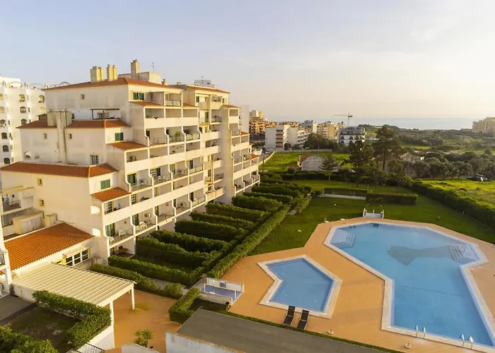 B85 - Seasun Step In Da Rocha Appartement *