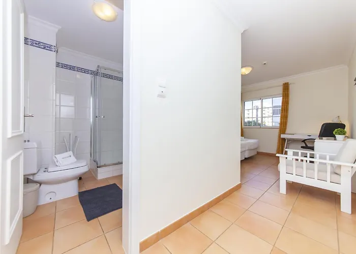 B85 - Seasun Step In Da Rocha Appartement